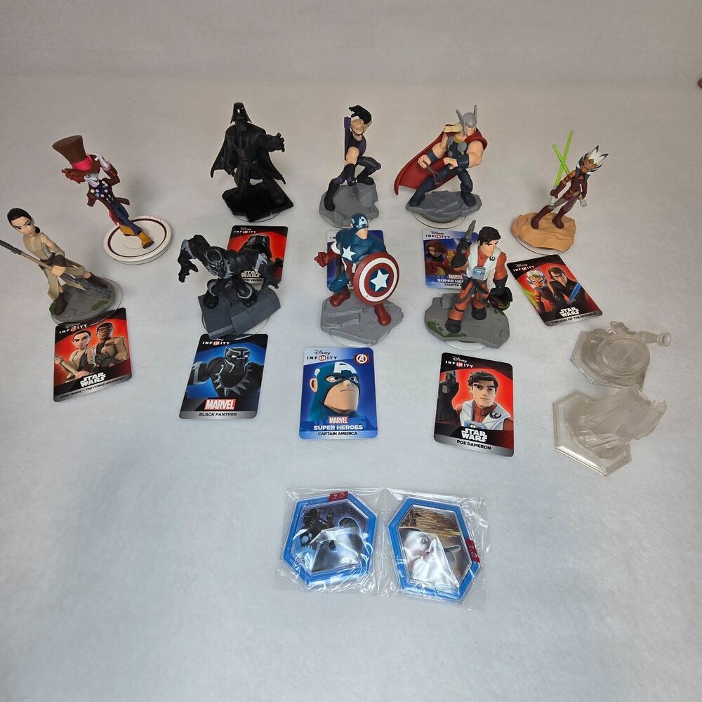 Disney Infinity Figure Lot Star Wars Marvel Mad Hatter Cards Power Discs